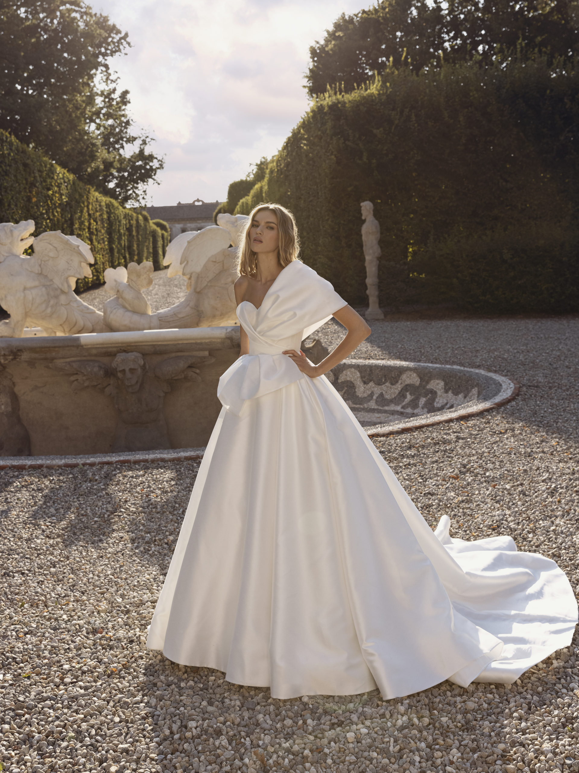 washington white dominiss 2022 satin mikado princesse luxe geneve mariage robe