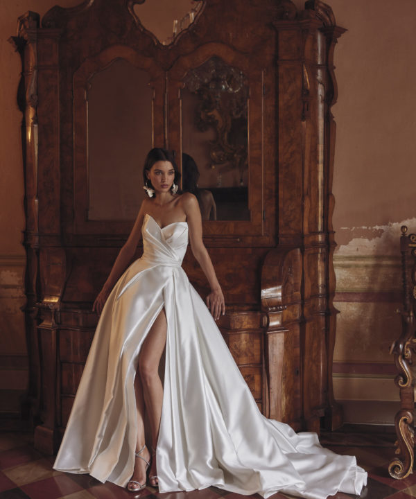 robe de mariée geneve suisse romande boutique moderne mikado bustier fente traine sexy