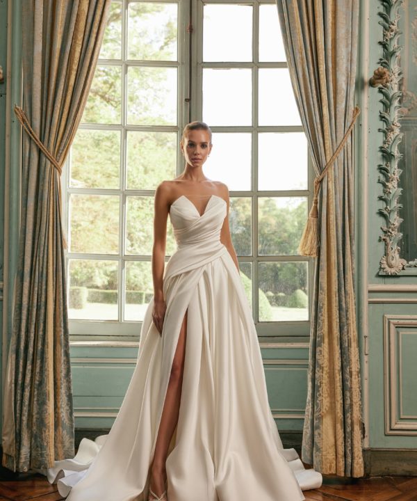 robe de mariée moderne fendue satin asymétrique geneve 2024 luxe