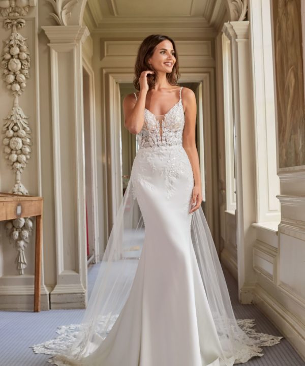 robe de mariée geneve beloved dando true love the f dress serene traine amovible tulle décolleté V